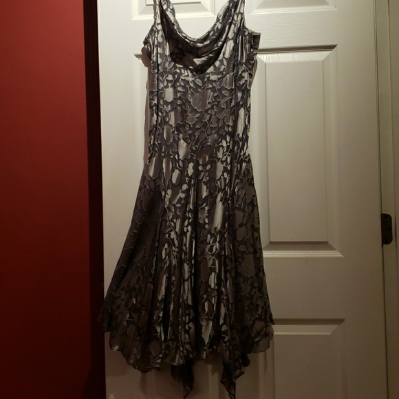Georgous Dress bought in Dubai, NWT size 14 - Picture 2 of 7